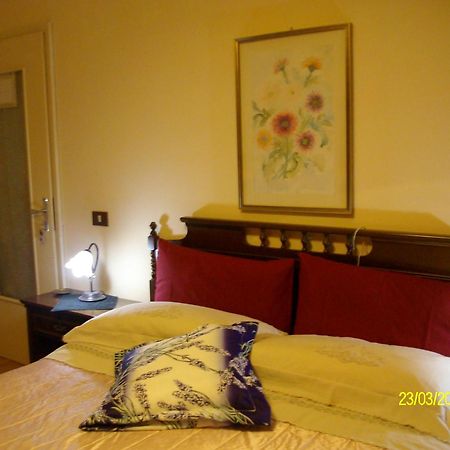 B&B San Nicola Serramazzoni Екстериор снимка