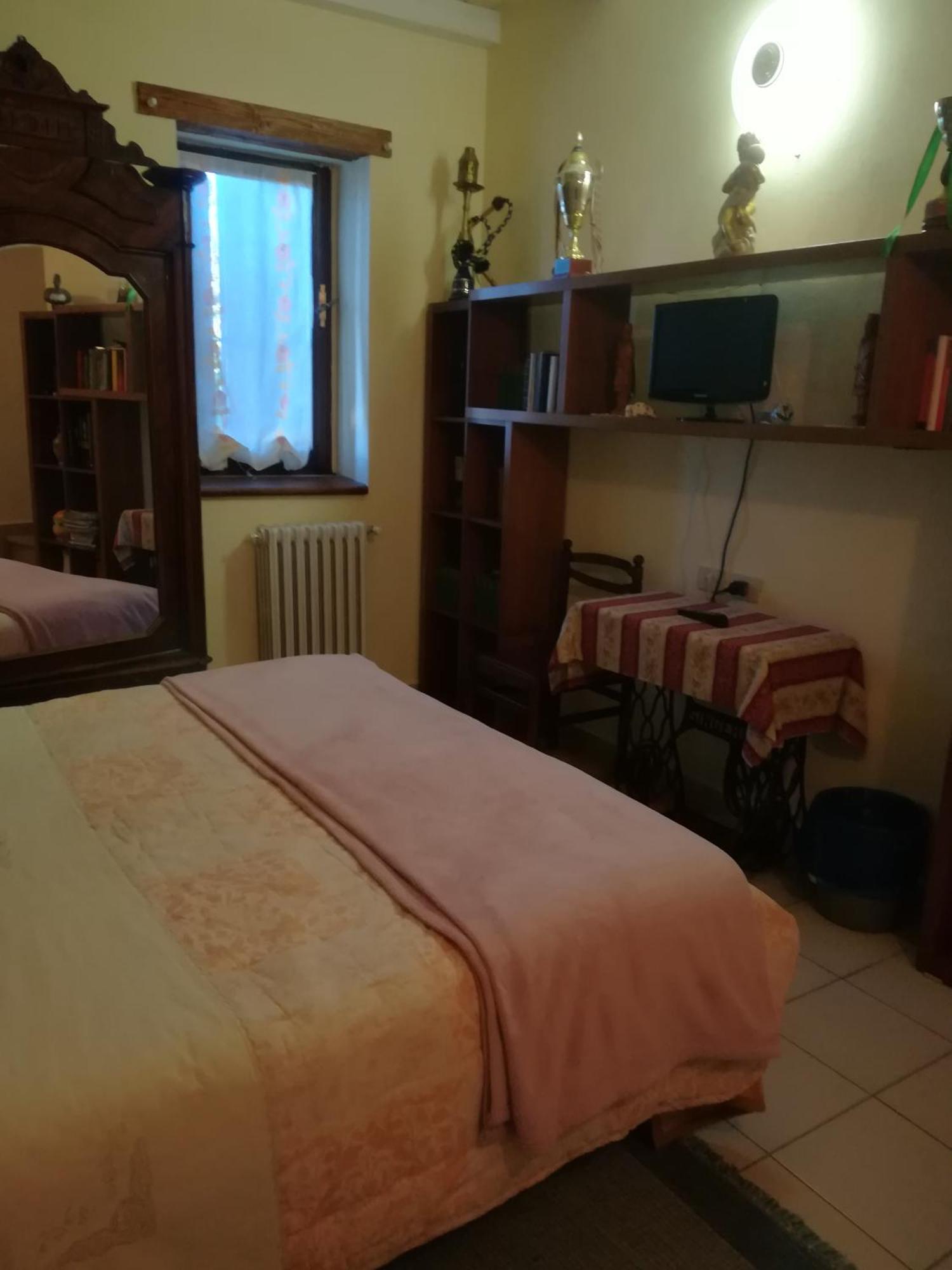 B&B San Nicola Serramazzoni Екстериор снимка