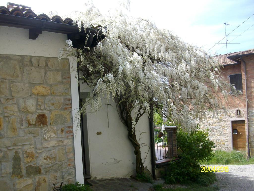 B&B San Nicola Serramazzoni Екстериор снимка
