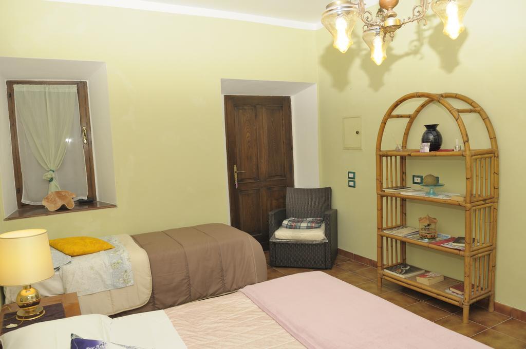B&B San Nicola Serramazzoni Екстериор снимка