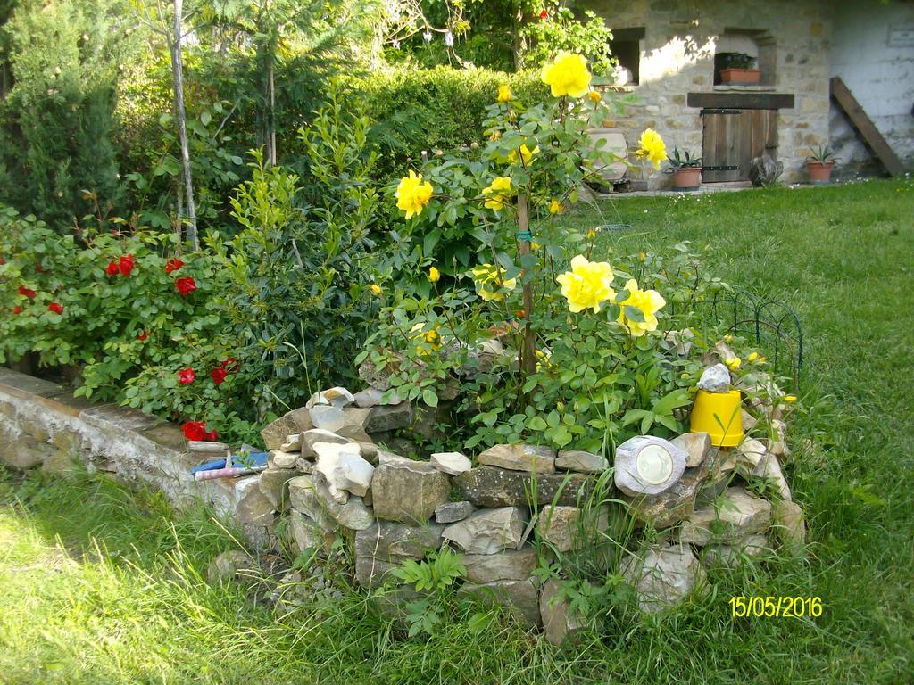 B&B San Nicola Serramazzoni Екстериор снимка